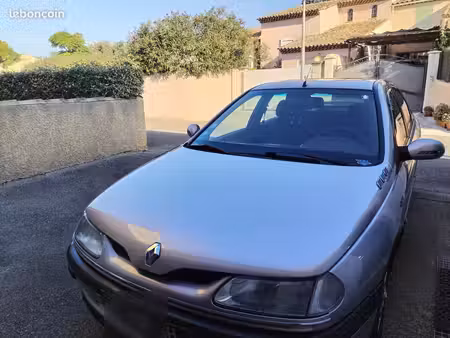 Renault Laguna 2.0 115