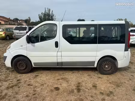 Renault Trafic 2.0 dCi 90
