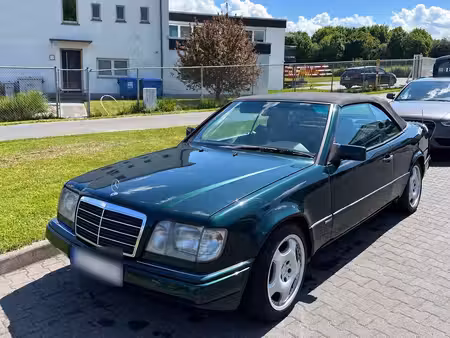 Mercedes-Benz Classe E E 200
