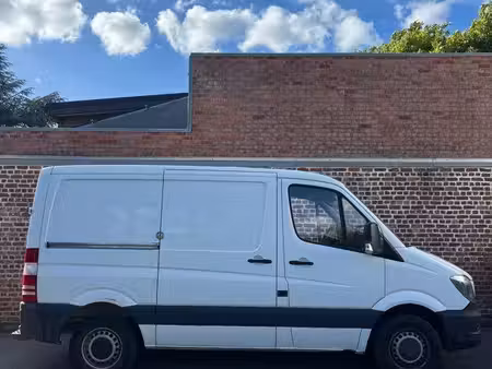 Mercedes-Benz Sprinter 211 2.1 114