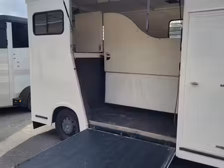 Renault Master dCi 150
