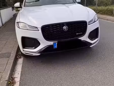 Jaguar F-Pace D200 2.0 204 R Dynamic SE 4x4