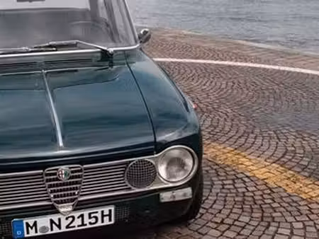 Alfa Romeo Giulia 2000 2.0