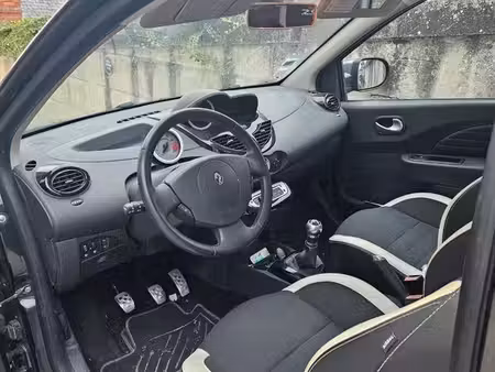 Renault Twingo RS 1.6 133