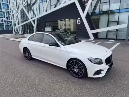 Mercedes-Benz Classe E E 300 2.0 211 AMG Line