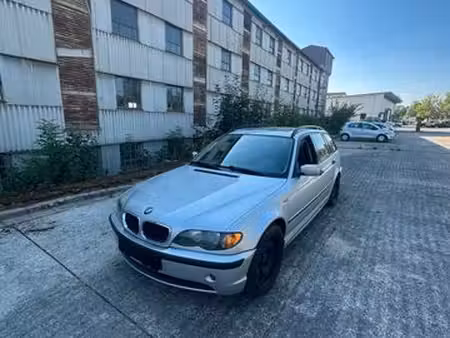 BMW Série 3 318i 143