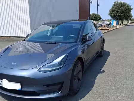 Tesla Model 3 275