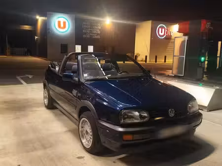 Volkswagen Golf 1.8 90
