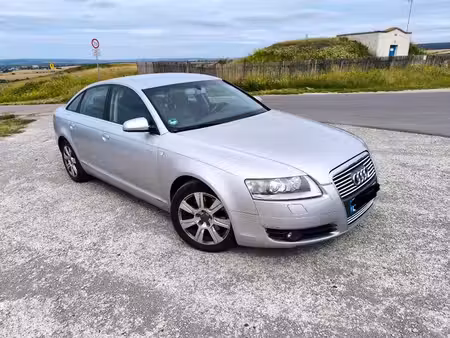 Audi A6 V6 3.2 FSI 256