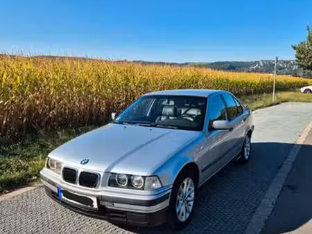 BMW Série 3 318i