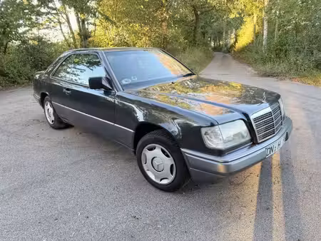 Mercedes-Benz Classe E E 220