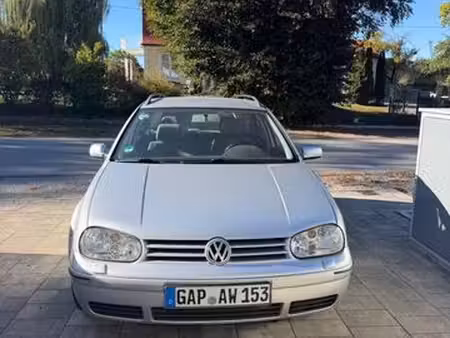 Volkswagen Golf 1.6 100 Highline