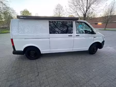 Volkswagen Transporter T5 1.9 TDI 102