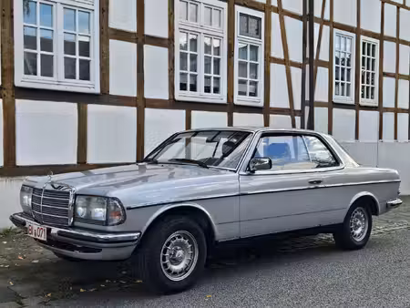 Mercedes-Benz Classe E E 230