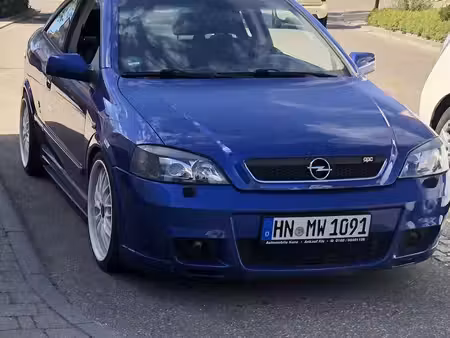 Opel Astra 2.2 147