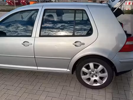 Volkswagen Golf 1.9 TDI 110