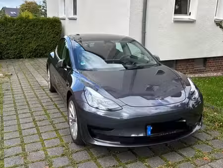 Tesla Model 3 283