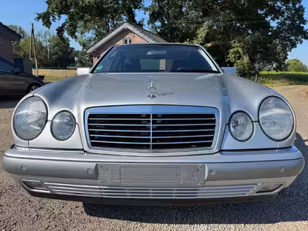 Mercedes-Benz Classe E E 240 V6 2.6 170 Elegance
