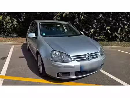 Volkswagen Golf 1.6 MPI 102