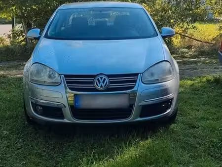 Volkswagen Jetta 1.6 102