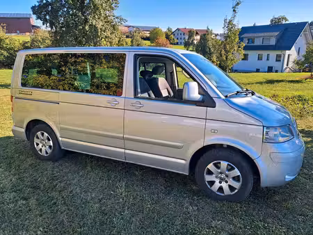 Volkswagen Transporter T5 2.5 TDI 130