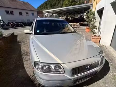 Volvo S80 2.4 140