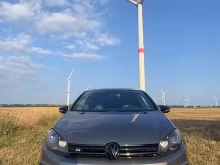 Volkswagen Golf R 2.0 TSI 270 4Motion