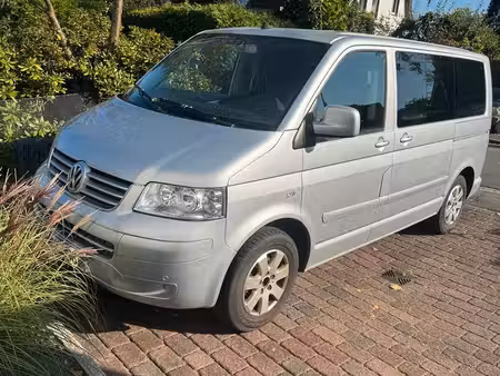 Volkswagen Transporter T5 2.5 TDI 131