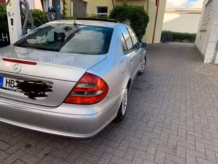 Mercedes-Benz Classe E E 220 2.1 150