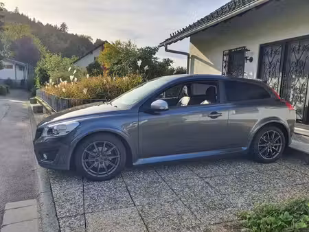 Volvo C30 D2 1.6 115 R Design