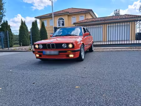 BMW Série 3 318i 1.8