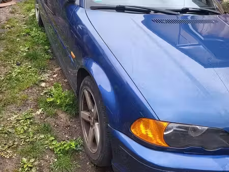 BMW Série 3 320i 2.2 170