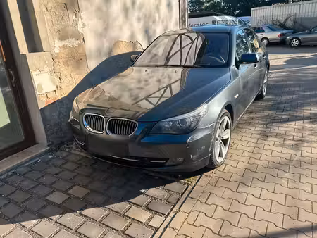 BMW Série 5 530i 3.0 272