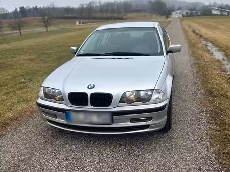BMW Série 3 320i 2.2 170
