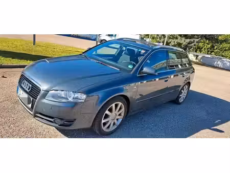 Audi A4 2.0 130