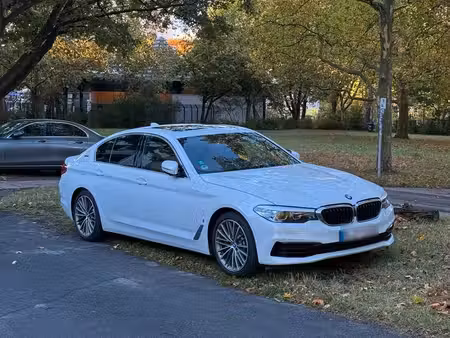BMW Série 5 530e 2.0 252
