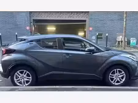 Toyota C-HR 1.8 122 Dynamic