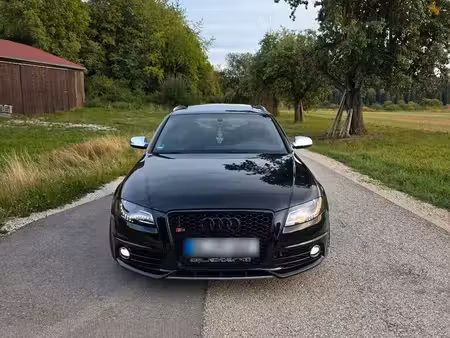 Audi A4 S4 V6 3.0 TFSI 333 quattro