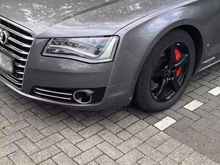 Audi A8 