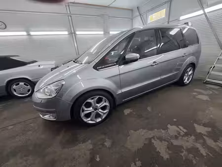 Ford Galaxy V6 2.2 TDCi 175 Titanium