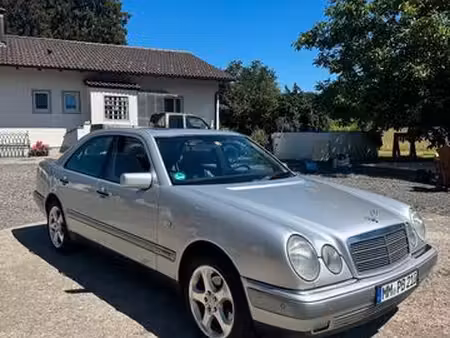 Mercedes-Benz Classe E E 320 Elegance 4Matic