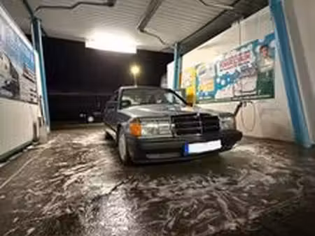 Mercedes-Benz 190 