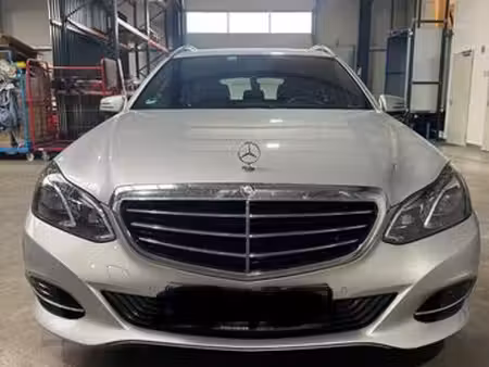 Mercedes-Benz Classe E E 220 2.1 CDI 170