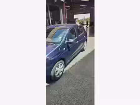 Dacia Sandero 1.2 75 Laureate