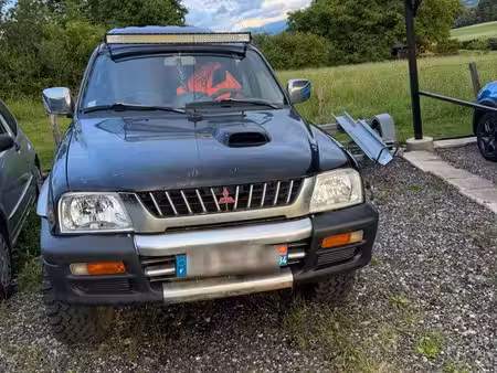 Mitsubishi L200 2.5