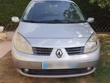 Renault Scénic 1.9 dCi 120