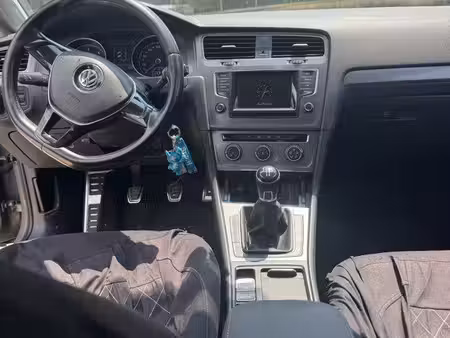 Volkswagen Golf 1.6 TDI 105