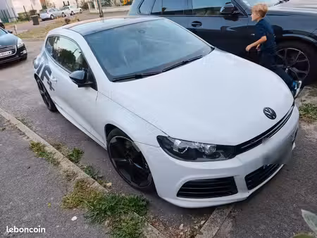 Volkswagen Scirocco R 2.0 TSI 265