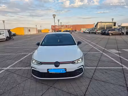 Volkswagen Golf GTI 2.0 245