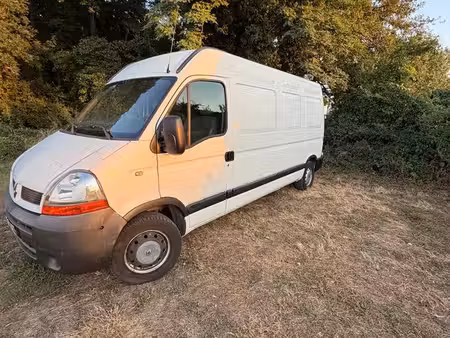 Renault Master 2.5 dCi 120